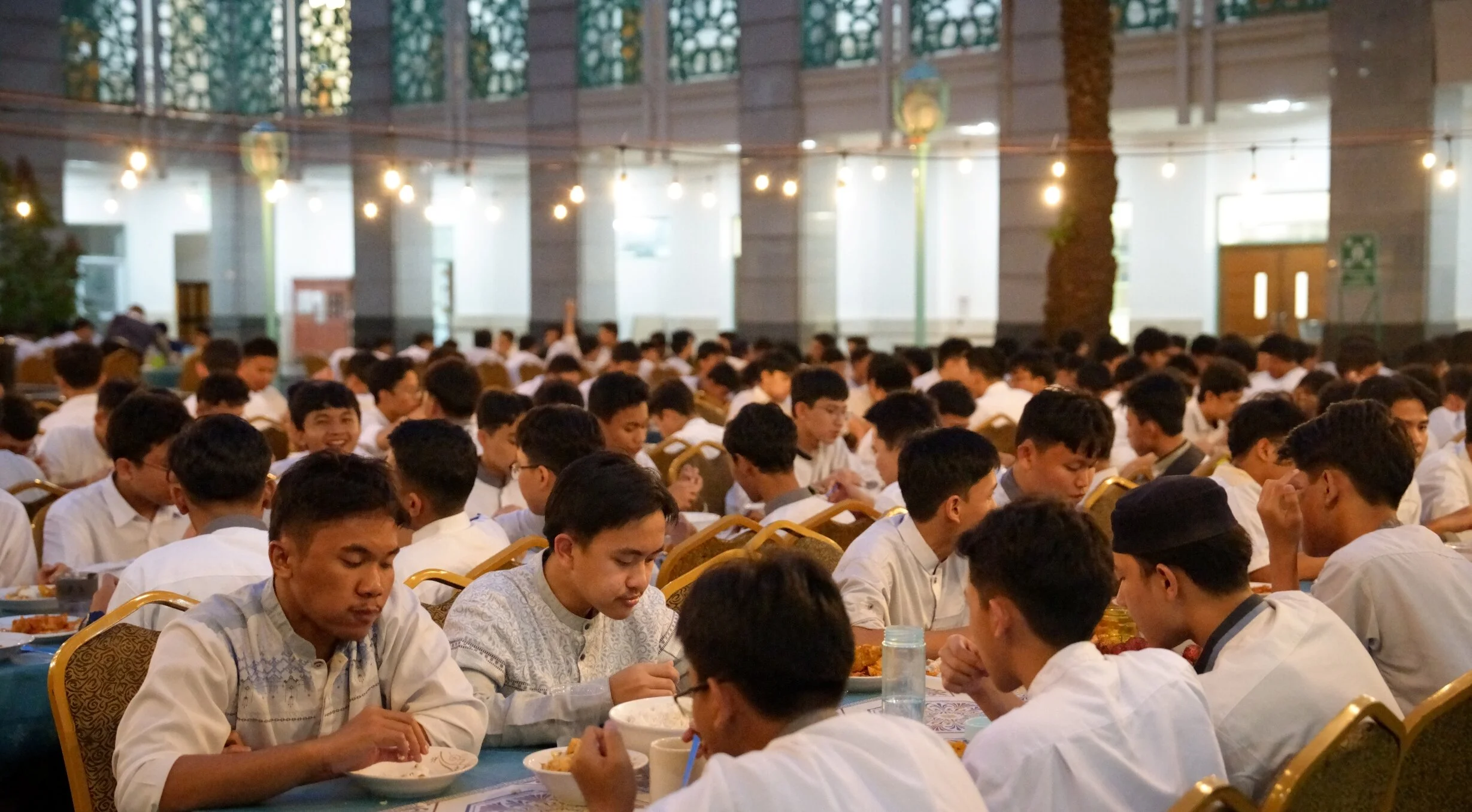 Foto 16 dari album Iftar Bersama Santri Tahfidz 2025